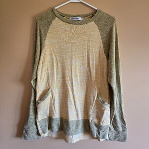 Vemvan Raglan Colorblock Top With Pockets, S (PTP=18")